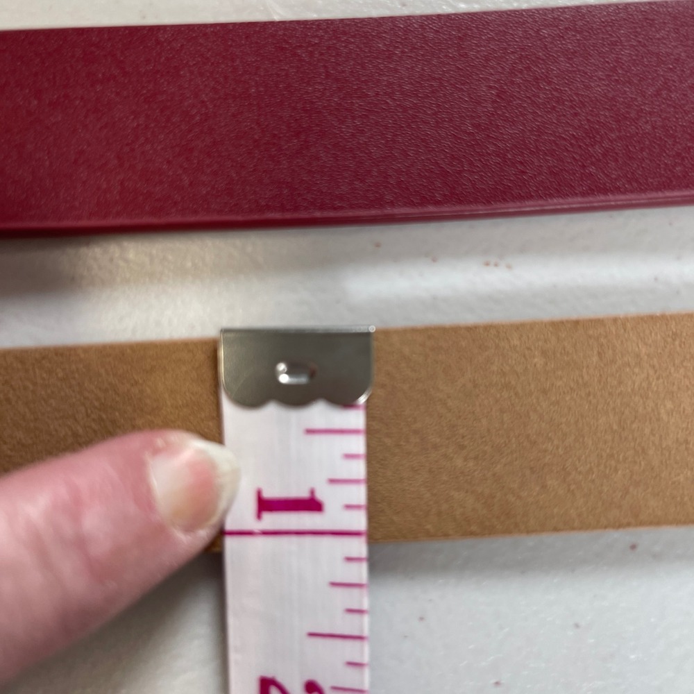 Vince Camuto Women's 2 Pack  of Belts 39" Tan and Burgundy Gold Tone Buckles - Picture 5 of 9